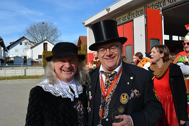 Bild 1: Bilder vom Leimbacher Rathaussturm