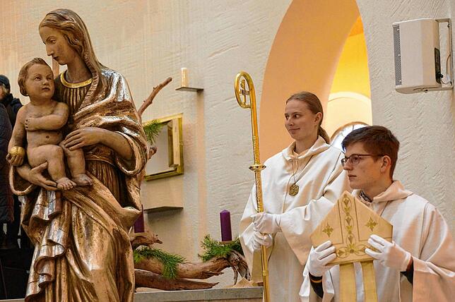 Bild 21: Die schönsten Bilder der Feier der Altarweihe in der Kirche St. Oswald in Stockach (Teil 1)