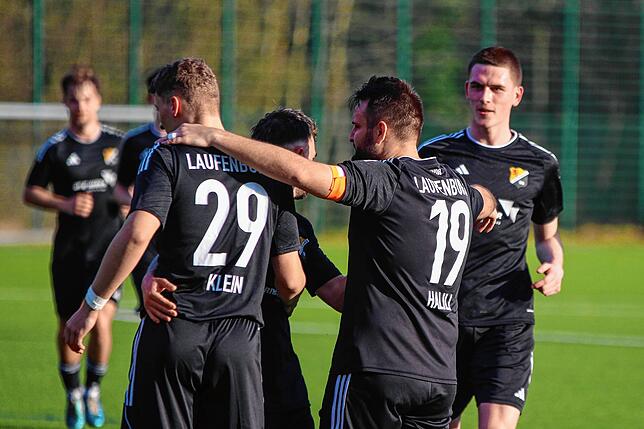 Bild 10: SV 08 Laufenburg besiegt den FSV Rot-Weiß Stegen mit 2:0 – und wir haben Fotos!