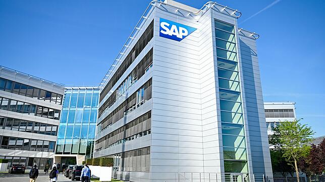 SAP gibt die angepeilte Frauenquote von 40 Prozent in der Belegschaft auf. Daran wird nun Kritik laut.