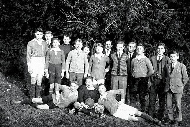 Die Gründungsmannschaft des SV Winterspüren 1923.