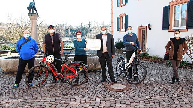 Die Stadtverwaltung Bad Säckingen ist als fahrradfreundlicher Arbeitgeber vom Allgemeinen Deutschen Fahrradclub (ADFC) mit dem ...