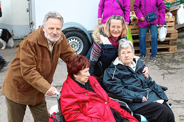 Bild 10: Bilder vom 12. Strohskulpturen-Wettbewerb in Verbindung mit dem 25. Kürbismarkt