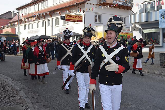 Bild 25: Bilder von den Narrentagen in Eigeltingen &ndash; Der Narrenbaum