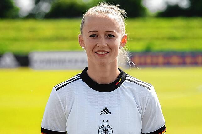 Lea Schüller.