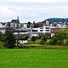 Auf dieser Wiese an der Straße &bdquo;Am Osterholz&ldquo; soll der Aachparksee entstehen. Im Hintergrund verläuft die Dillstraße und ...