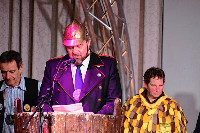 Bild 19: Bilder vom Ehrenabend der Narrengesellschaft Hennenschlitter