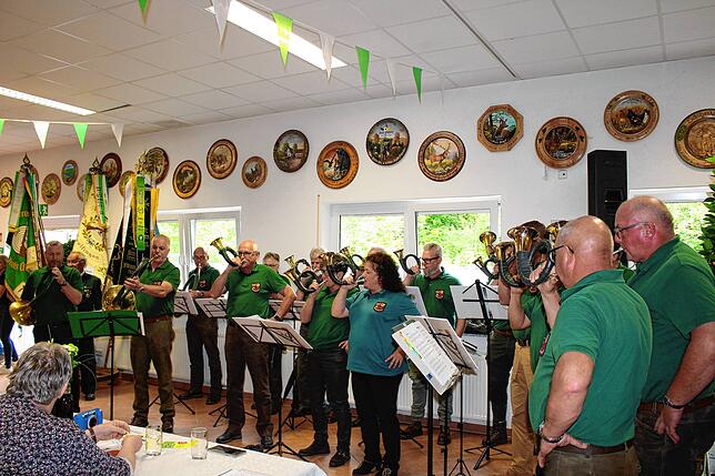 Bild 3: 100 Jahre Schützenverein Seelfingen: Alle Bilder zur Jubiläumsparty