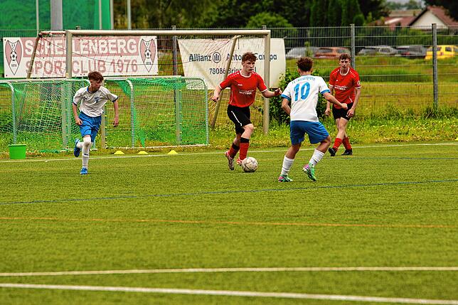 Bild 5: Unsere Bildergalerie vom Pokalfinale der B-Junioren zwischen dem FV Tennenbronn und dem TuS Bonndorf