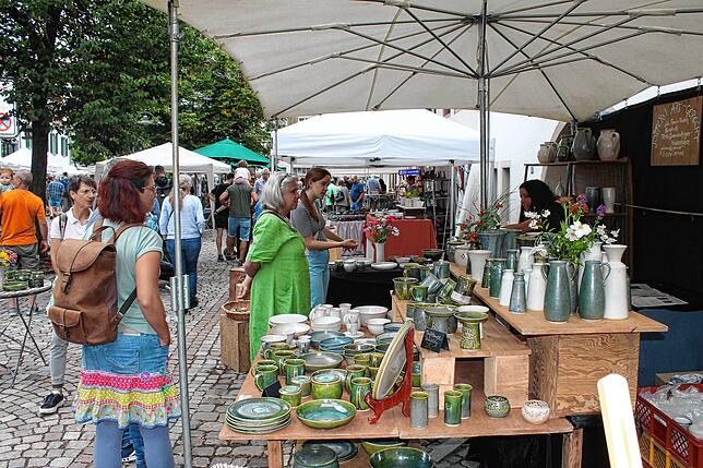 Bild 8: Töpfermarkt begeistert trotz kühler Witterung am Sonntag