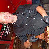 Sooo saftig! Ingo Winterhalter vom WildWest-Foodtruck präsentiert sein 1a-Steak.