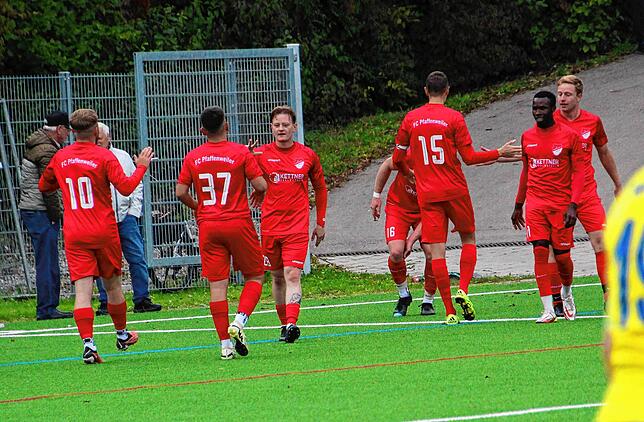 Bild 22: Der FC Pfaffenweiler trumpft gegen den FC Singen auf – wir haben die Bilder!