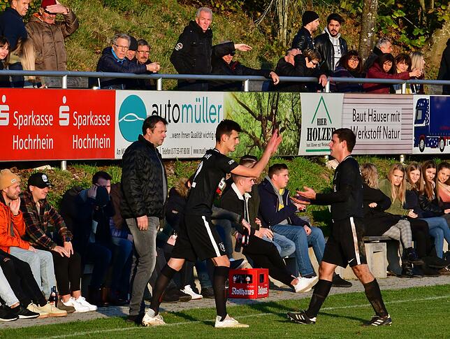 Bild 4: SV Buch besiegt den FC Erzingen mit 2:0 &ndash; und wir haben Bilder!