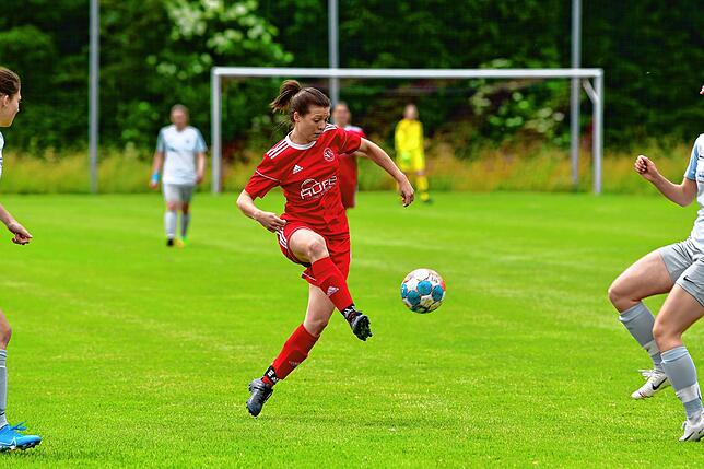 Bild 46: SV Niederhof besiegt SG Ebnet mit 4:1 im Hinspiel der Verbandsliga-Relegation &ndash; wir haben Bilder!