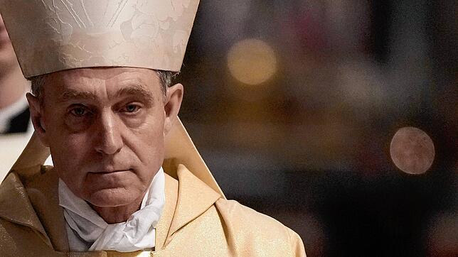 Papst Franziskus hat offenbar eine neue Verwendung für den engsten Mitarbeiter seines Vorgängers Benedikts XVI. gefunden: Georg Gänswein ...