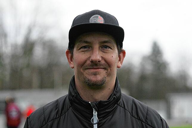 Clemens Bauer, Trainer FC 08 Bad Säckingen: „Das FC-Heim ist mein zweites Zuhause. Manche fragen mich sogar, ob ich hier eine ...