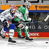 Nichts zu holen gab es für die Wild Wings (links Will Weber) im Derby gegen Bietigheim (C.J. Stretch).