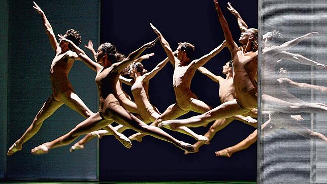 Tolle Veranstaltungen wie dieses Tanztheater bietet der städtische Kulturprogramm seit vielen Jahren. Doch die jüngsten Krisen ...