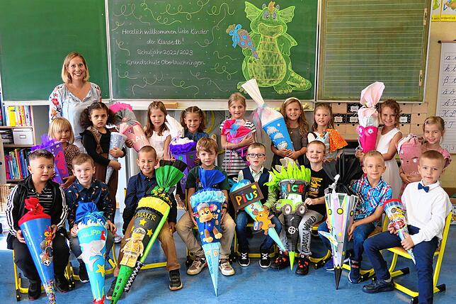 17 Jungen und Mädchen wurden in die Klasse 1b der Grundschule Oberlauchringen eingeschult. Klassenlehrerin ist Lara Becker.