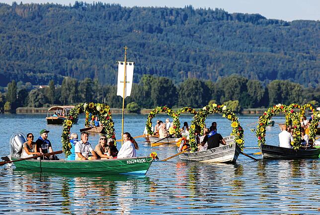 Bild 32: Die Bilder zur Mooser Wasserprozession