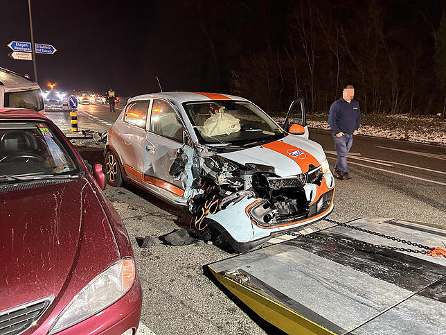 Der demolierte Twingo.