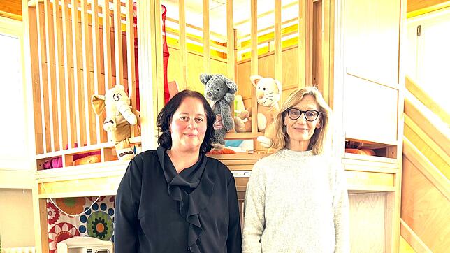 Tanja Ferraro-Wolf (links) und Claudia Steinhart von der Kinderstube. Foto: Gemeinde