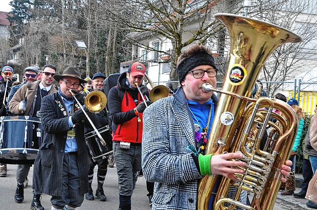 Bild 14: Die spektakulärsten Bilder vom Umzug und Narrenbaumsetzen in Bitzenhofen