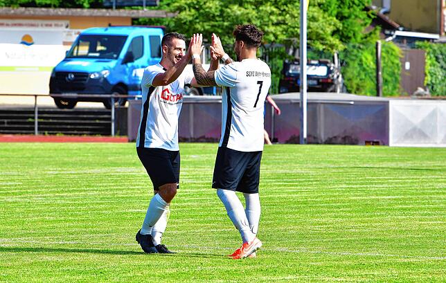 Bild 5: SG FC Wehr/Brennet besiegt den TuS Stetten mit 7:1 – und wir haben Fotos