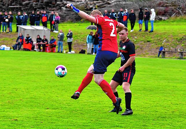 Bild 10: Spvgg. Andelsbach holt sich ein 1:1 im Derby gegen den SC Niederhof/Binzgen &ndash; und wir haben Bilder!