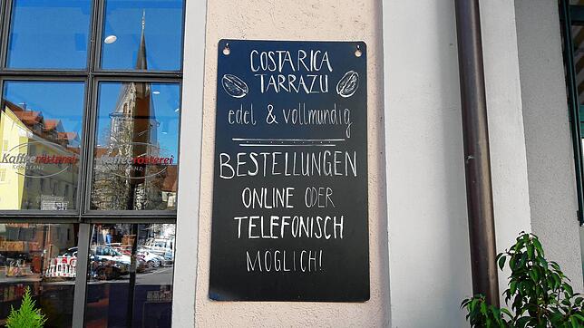 Auch die Kaffeerösterei am Stephansplatz bleibt geöffnet. Trotzdem bietet sie telefonische und digitale Bestellungen an – für all ...
