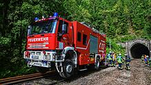 Das Hilfeleistungsfahrzeug Schiene, kurz Schienenfahrzeug der Feuerwehr St. Georgen wurde einst von der Deutschen Bahn zur Verfügung ...