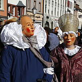 Alle Gruppen der historischen Fasnet sind beim Maschgerelauf dabei.