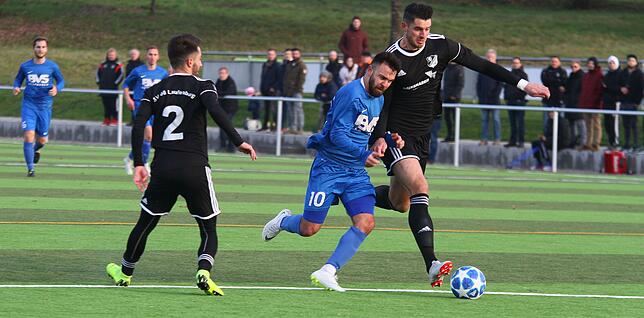 Bild 24: Tabellenführer SV 08 Laufenburg siegt 5:2 beim Verfolger FC Erzingen und wir haben die Bilder