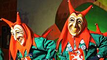 Der Burgnarrentanz läutete die Bunte Palette in der gut gefüllten Randenhalle in Tengen ein. Die Akteure hatten selbst sichtlich Spaß am ...