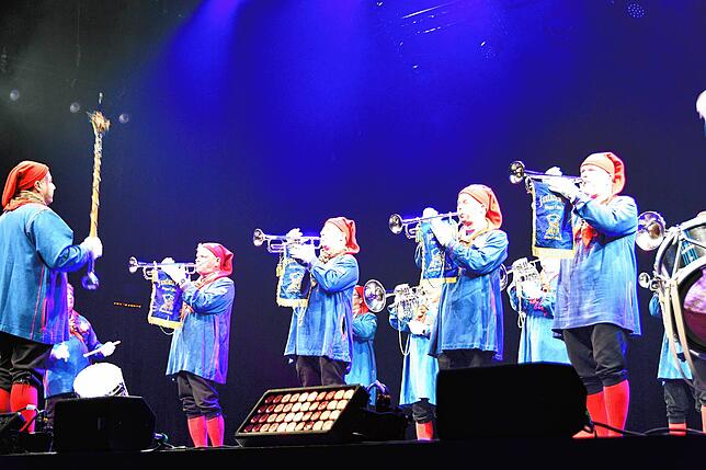 Bild 5: Narrenspiegel der Poppele 2024: Die Bilder aus der Stadthalle Singen