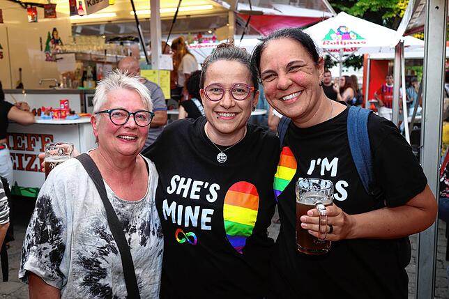 Bild 25: Feiern am Freitag in Dettingen – Hier gibt‘s die besten Bilder vom Dorffest