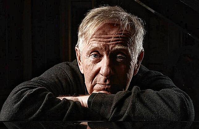 „80 Das Abschiedskonzert“ nennt sich das Programm von Stephan Sulke, der auf seiner Abschiedstournee unterwegs sein wird.