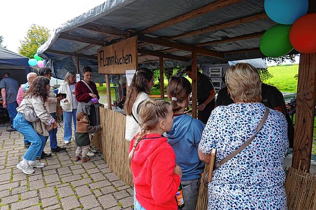 Bild 15: Kleiner Markt – großes Flair: So schön war es auf dem Dorfmarkt der Frauengemeinschaft Strittmatt
