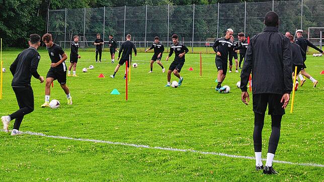 Beim Trainingsauftakt des FC 08 Villingen wurde viel mit dem Ball gearbeitet.
