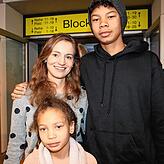 Tanja Steinhart und ihre Kinder finden die Turngala super.