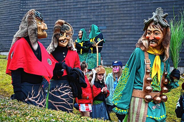 Bild 5: Hier sind die besten Bilder vom Rathaussturm in Tennenbronn und der Schulfasnet