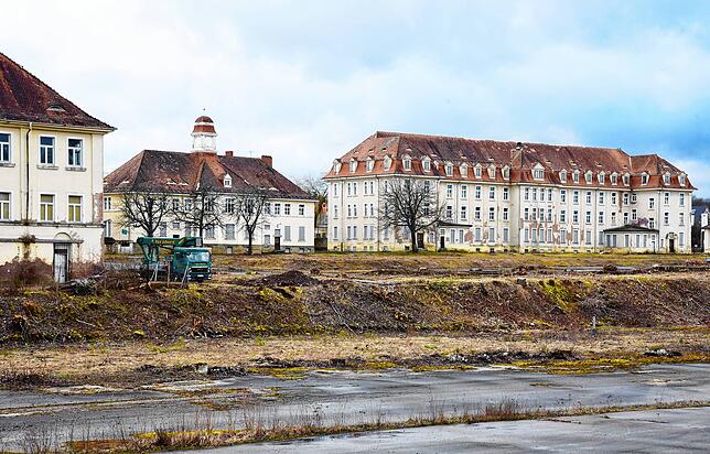 Blick auf die heute denkmalgeschützten Gebäude der früheren Richthofen-Kaserne, die die Franzosen in Lyautey-Kaserne umbenannten.