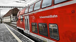 Die Schwarzwaldbahn-Verbindung von Konstanz (Bild) nach Karlsruhe kann zum Erlebnis werden (Archivbild).