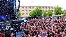 2019 fand das Hohentwielfestival schon mal auf dem Rathausplatz statt. (Archivbild) Aufgrund von Sparmaßnahmen ist der Platz dieses Jahr ...