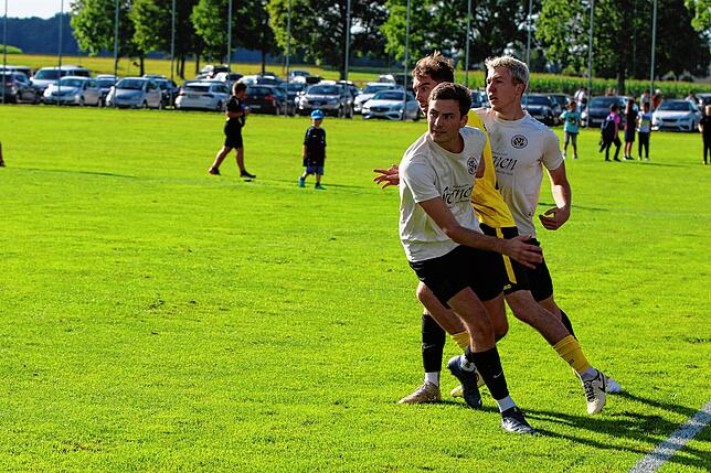 Bild 3: Torfestival des SV Denkingen gegen den SV Deggenhausertal – wir haben Bilder!