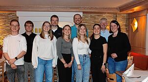 Der Vorstand des Musikvereins Oberlauchringen (von links): Tobias Grießer (Beisitzer), Lukas Brunner (Beisitzer), Franziska von Roth ...
