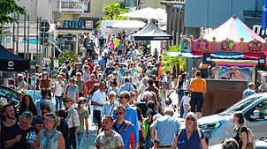 Das Frühlingsfest lockt seit vielen Jahren zahlreiche Besucher in die Bad Säckinger Innenstadt. Unser Bild entstand im Jahr 2023.