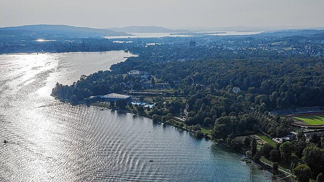 Aus dem See kommt die Wärme: Als erster Bereich in Konstanz soll das Gebiet rund um die Bodensee-Therme einschließlich Teilen des ...