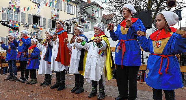 Bild 8: Bilder vom Narrenbaumstellen in Radolfzell
