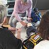 In einem Simulationstraining wurden im Hegau-Jugendwerk (HJW) Ärzte und Pfleger auf bedrohliche Situationen bei Kindern und Jugendlichen ...
